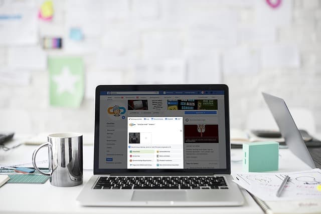 Craigslist vs Facebook Marketplace: A Guide for Sellers